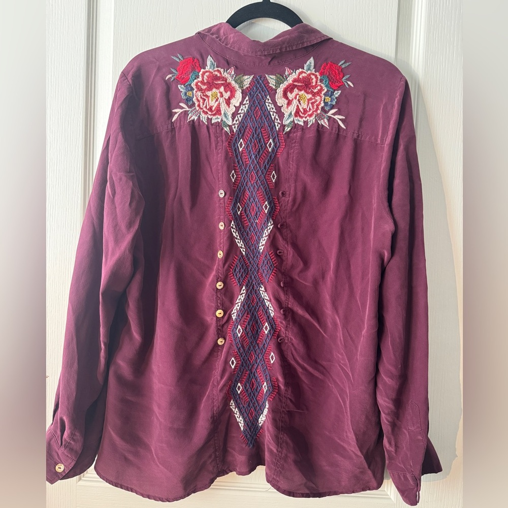 Johnny Was Silk Floral Shirt w/ button dart embellished back - size L Fabulous - Picture 6 of 13